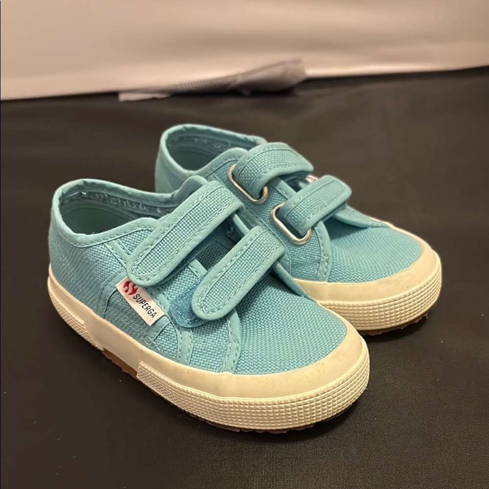 Superga Double Strap teal Trainers size 9.5, never worn!